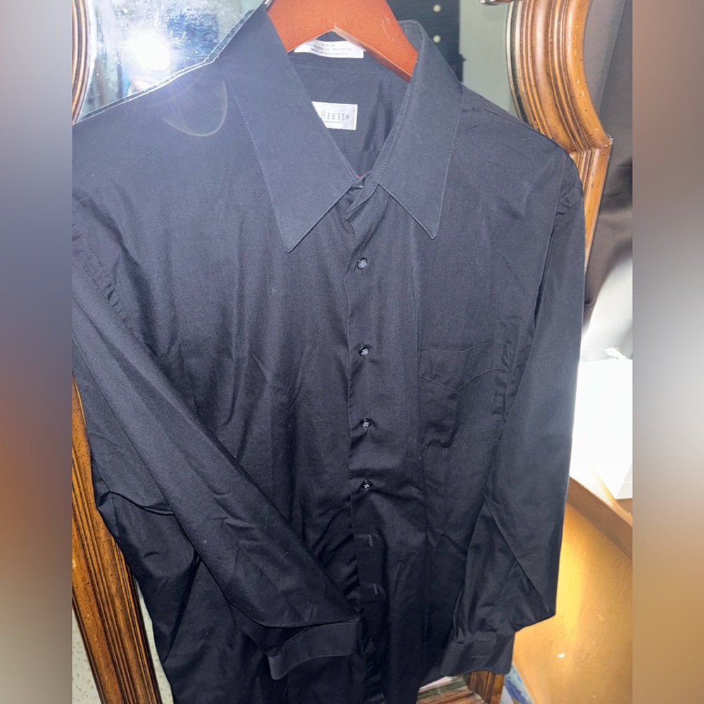 Van Heusen Classic Black Dress Shirt
